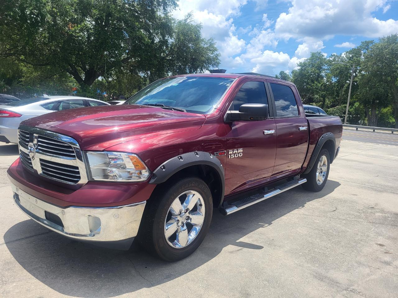2016 RAM 1500 SLT Crew Cab SWB 2WD