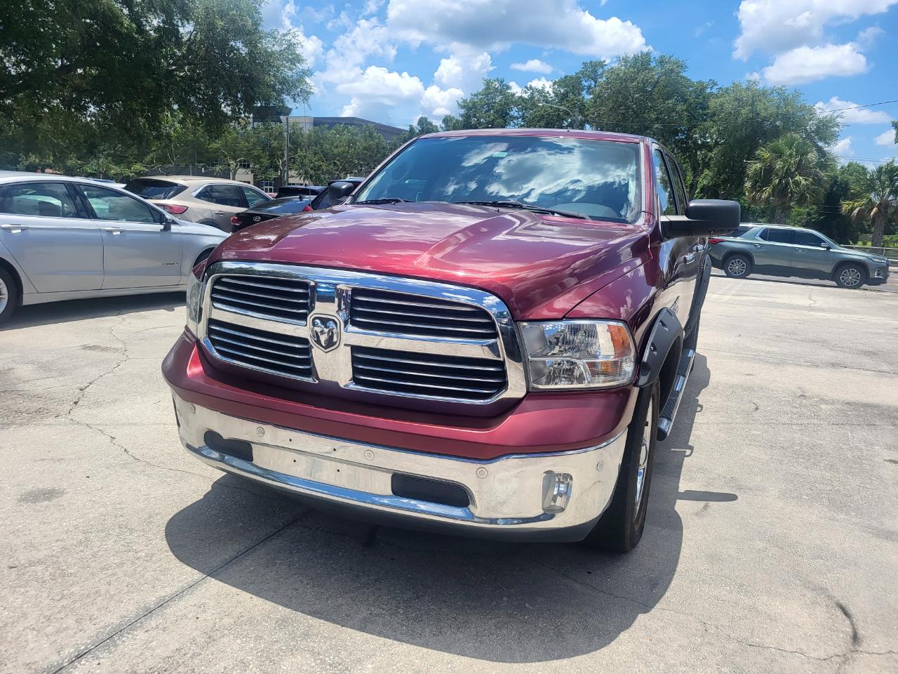 RAM 1500 SLT Crew Cab SWB 2WD 2016