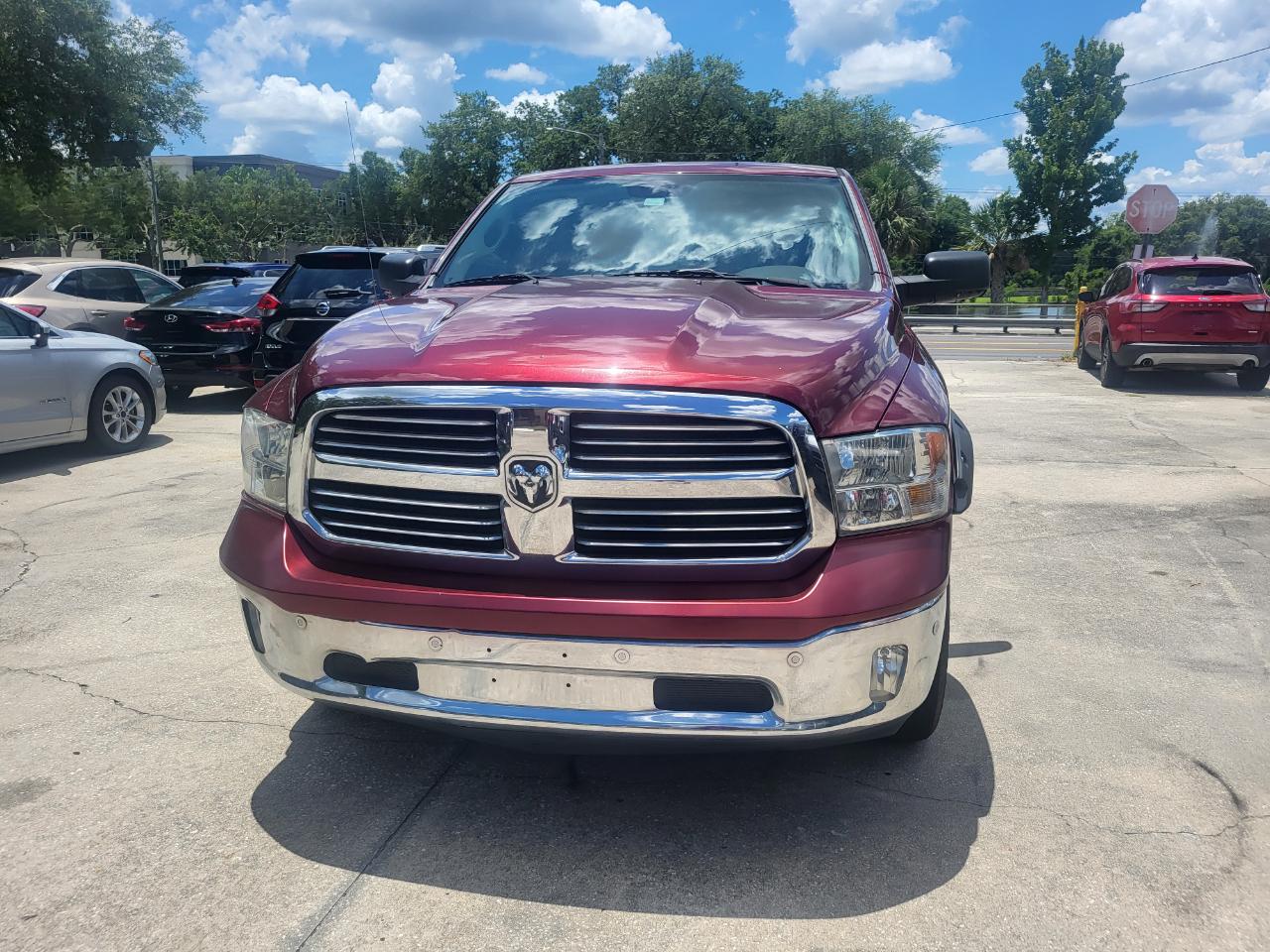 RAM 1500 SLT Crew Cab SWB 2WD 2016