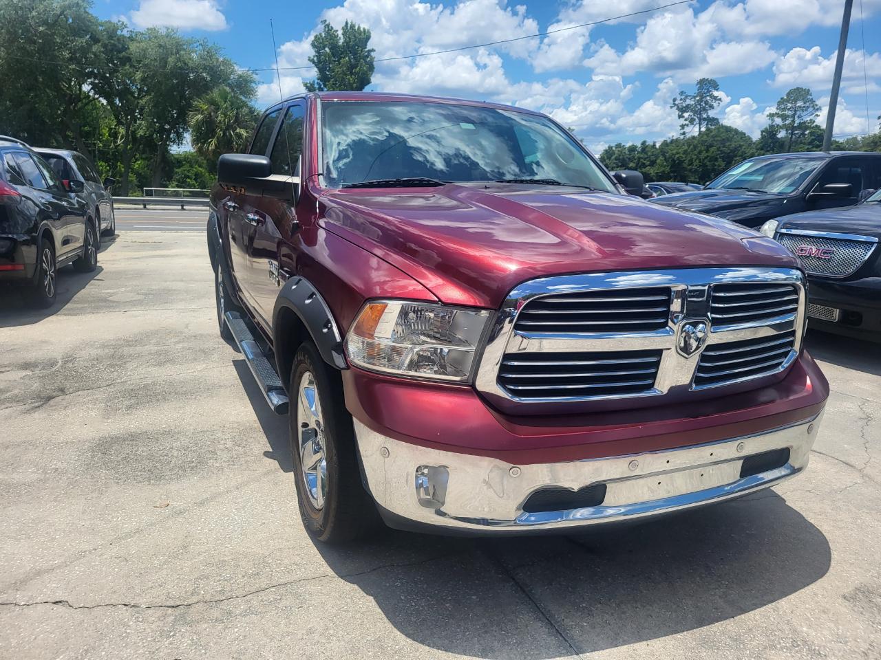 RAM 1500 SLT Crew Cab SWB 2WD 2016