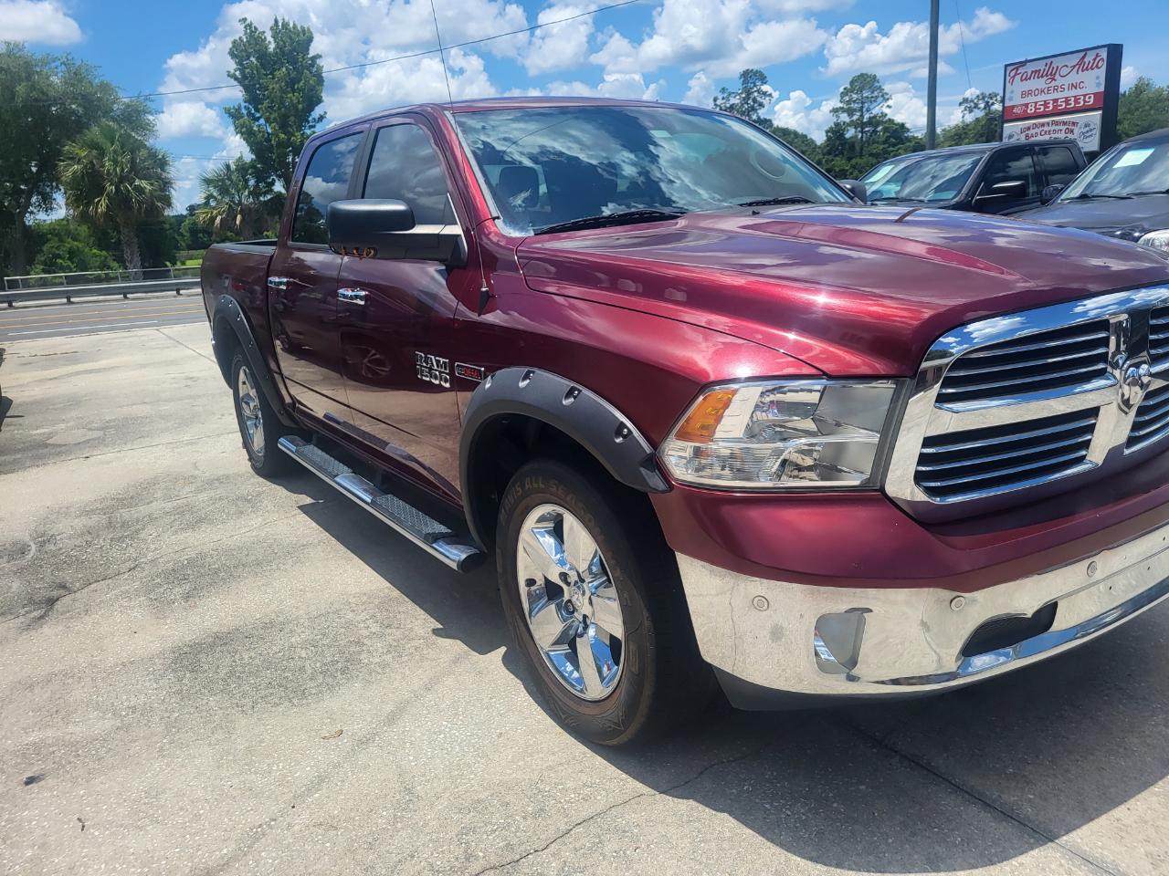 RAM 1500 SLT Crew Cab SWB 2WD 2016