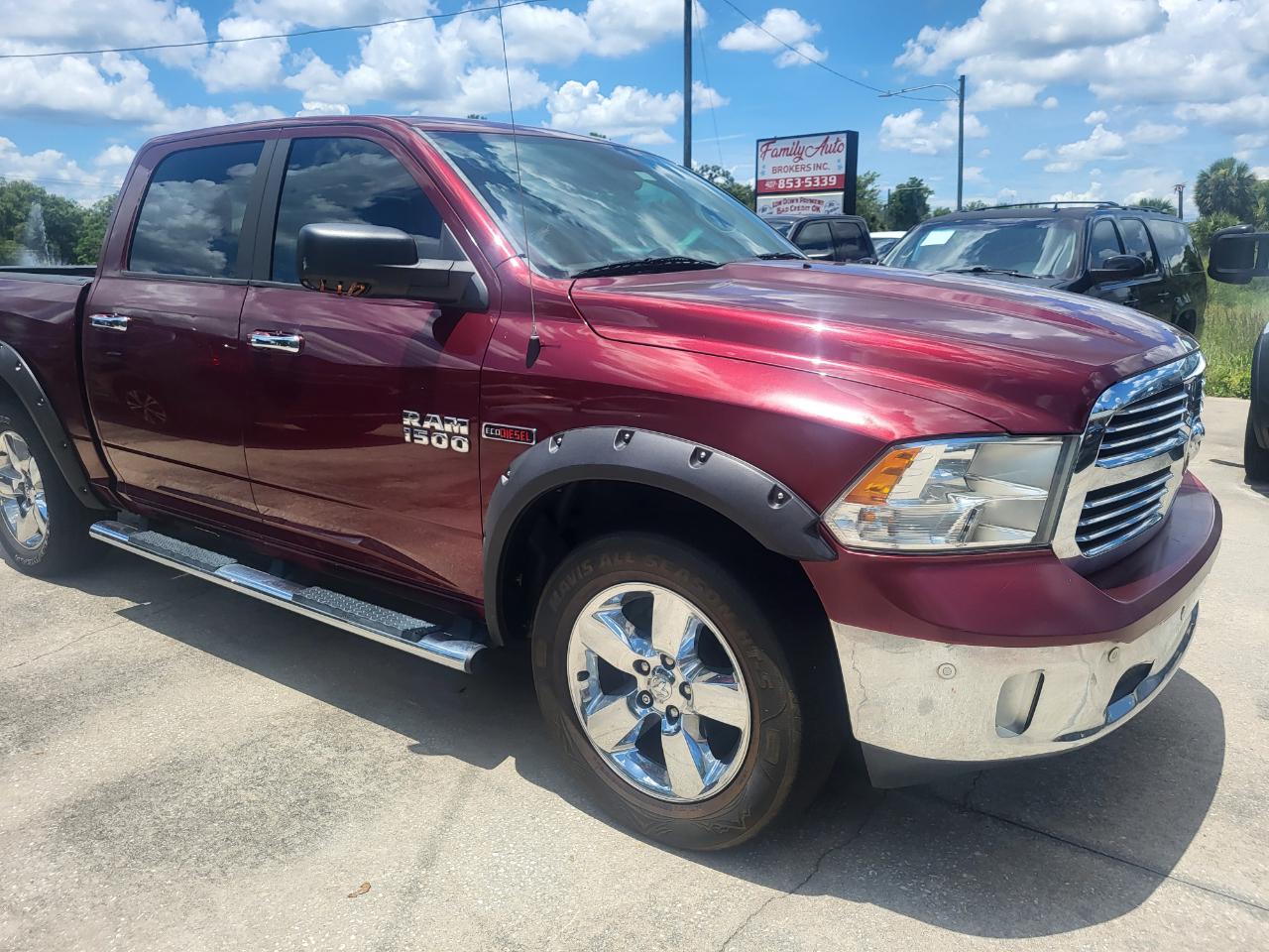 RAM 1500 SLT Crew Cab SWB 2WD 2016