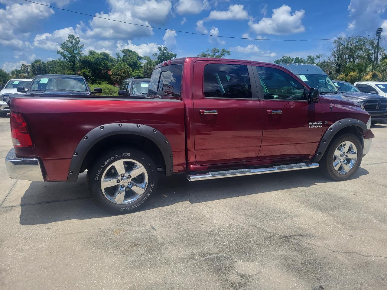 RAM 1500 SLT Crew Cab SWB 2WD 2016