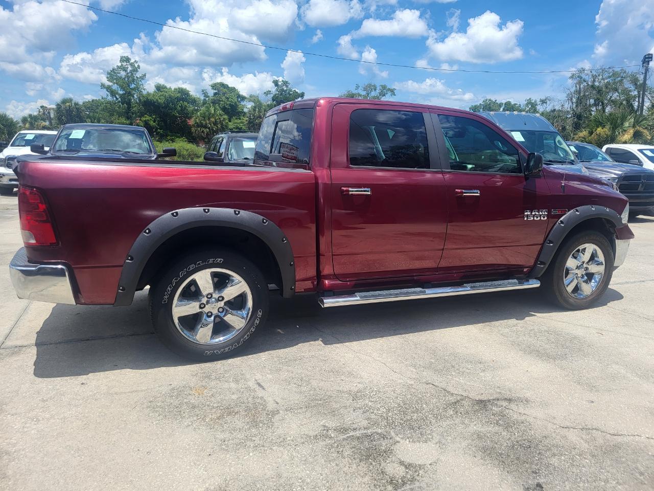 RAM 1500 SLT Crew Cab SWB 2WD 2016