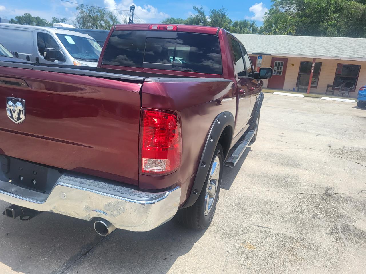 RAM 1500 SLT Crew Cab SWB 2WD 2016
