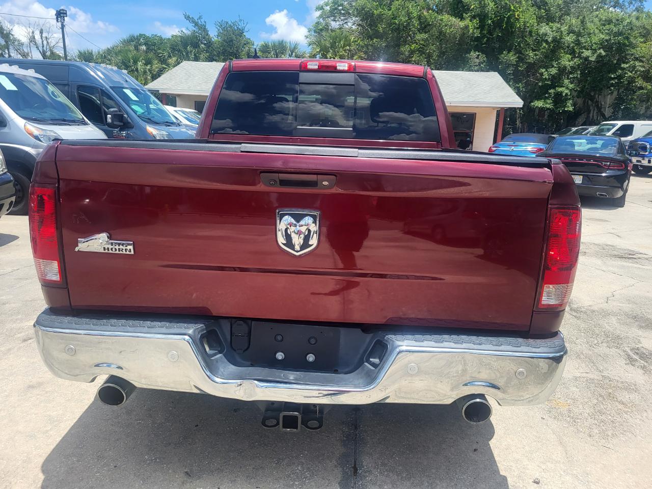 RAM 1500 SLT Crew Cab SWB 2WD 2016