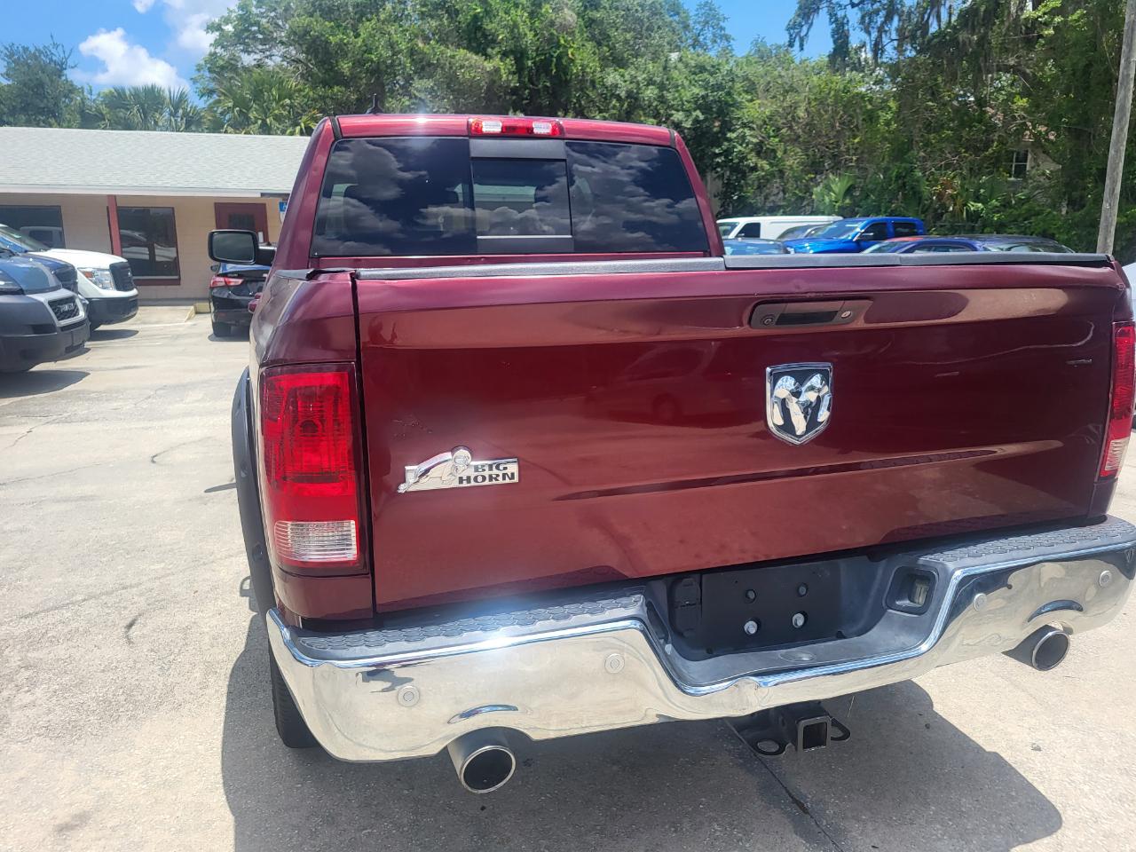 RAM 1500 SLT Crew Cab SWB 2WD 2016