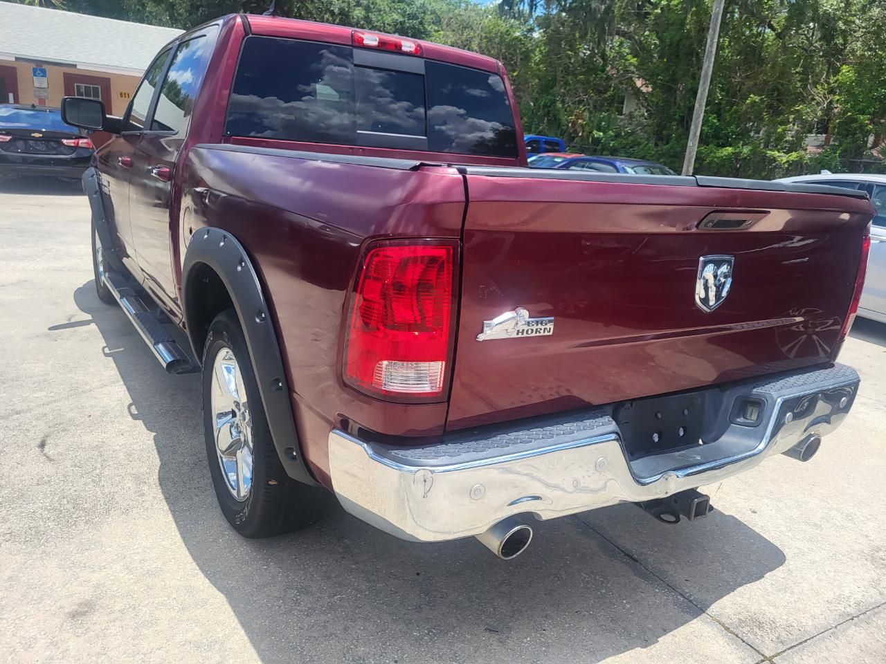 RAM 1500 SLT Crew Cab SWB 2WD 2016