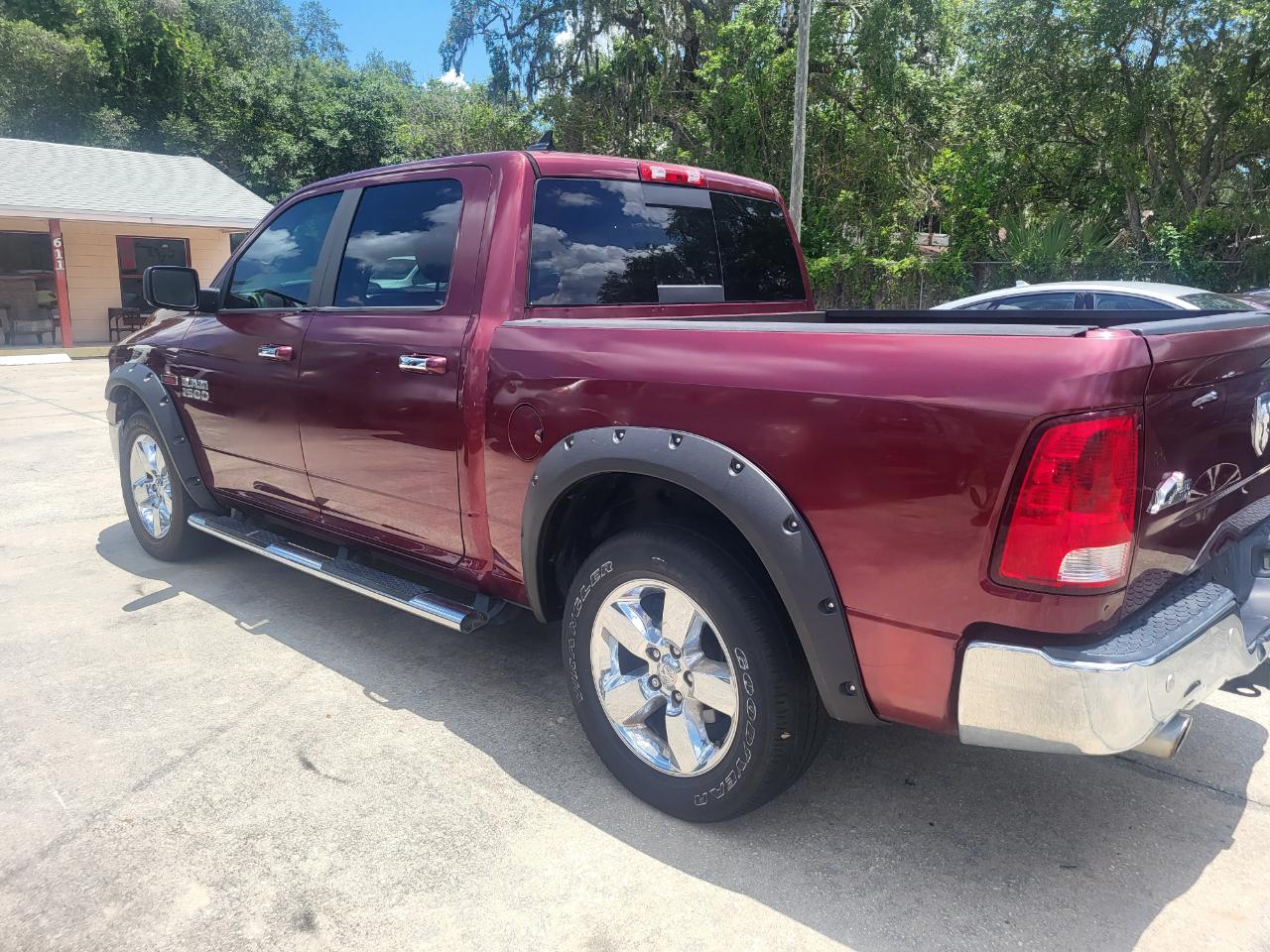 RAM 1500 SLT Crew Cab SWB 2WD 2016