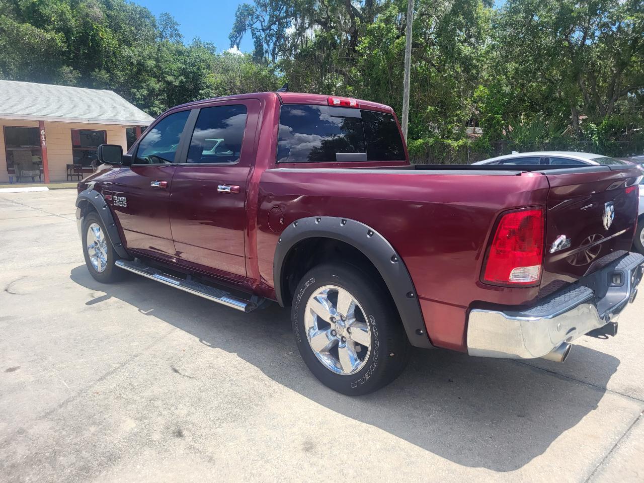 RAM 1500 SLT Crew Cab SWB 2WD 2016