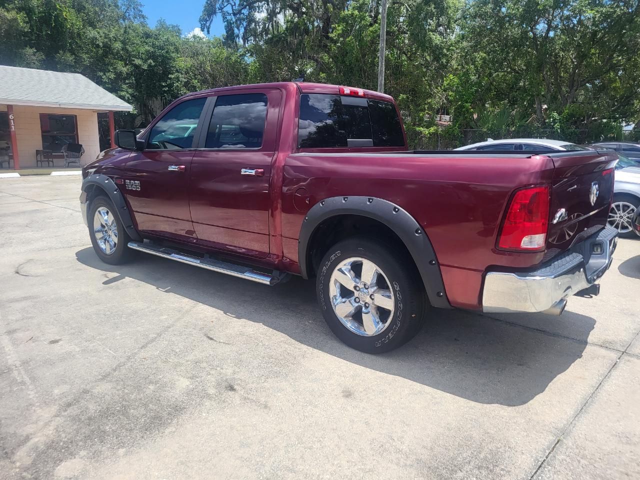 RAM 1500 SLT Crew Cab SWB 2WD 2016