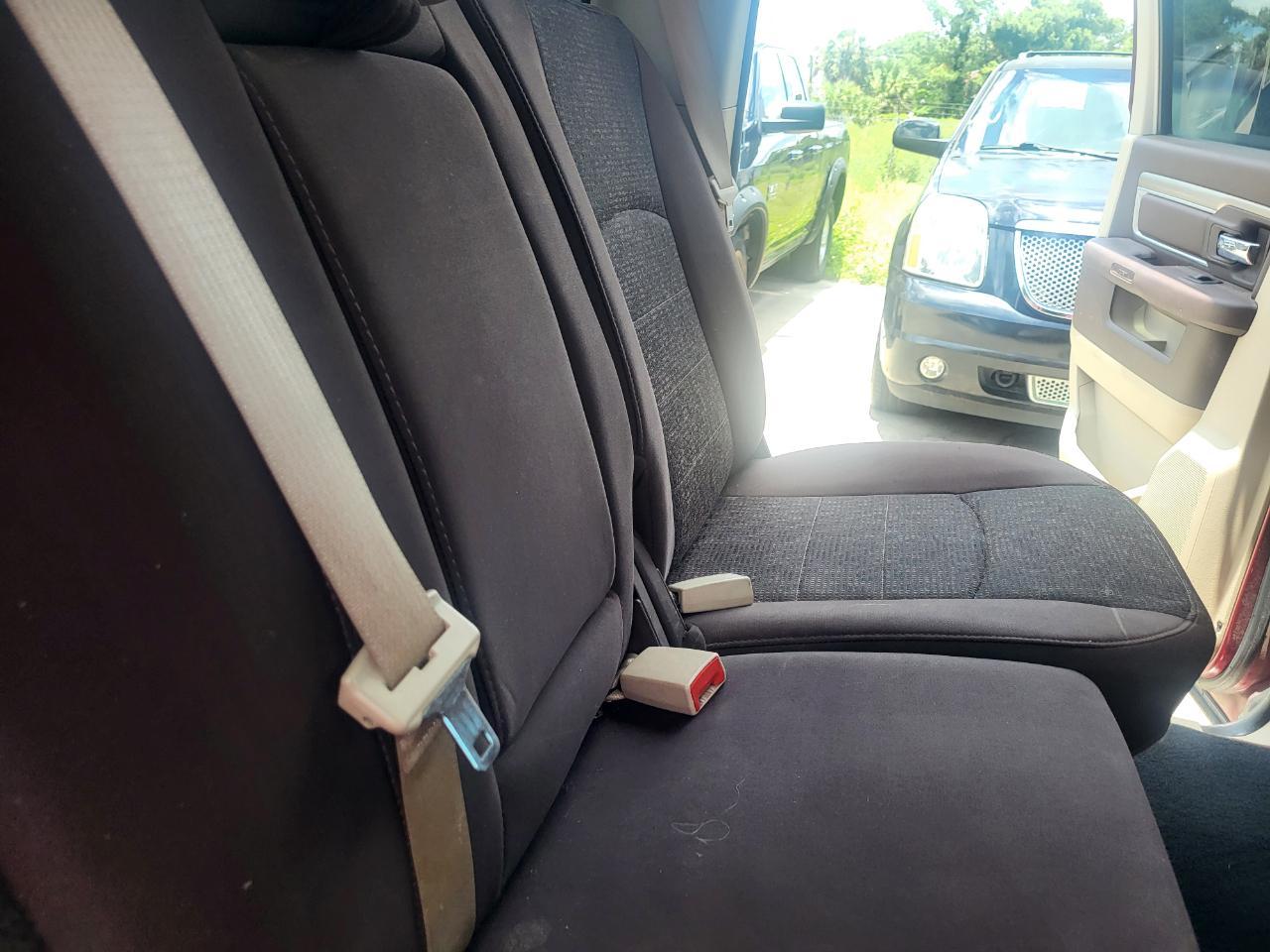 RAM 1500 SLT Crew Cab SWB 2WD 2016