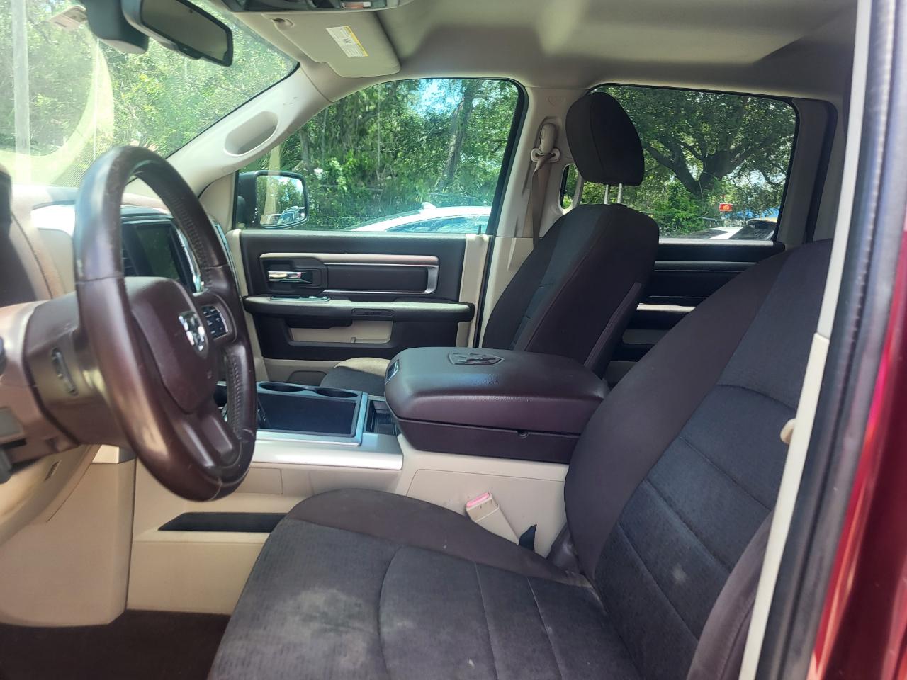 RAM 1500 SLT Crew Cab SWB 2WD 2016