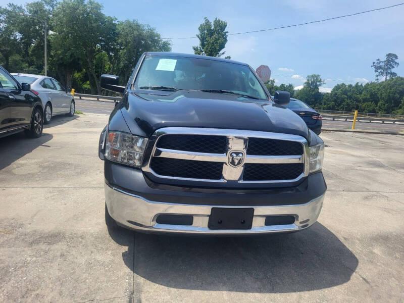 RAM 1500 SLT Quad Cab 4WD 2017