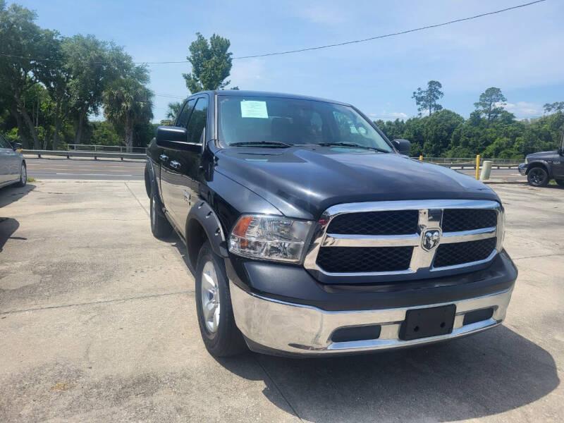 RAM 1500 SLT Quad Cab 4WD 2017