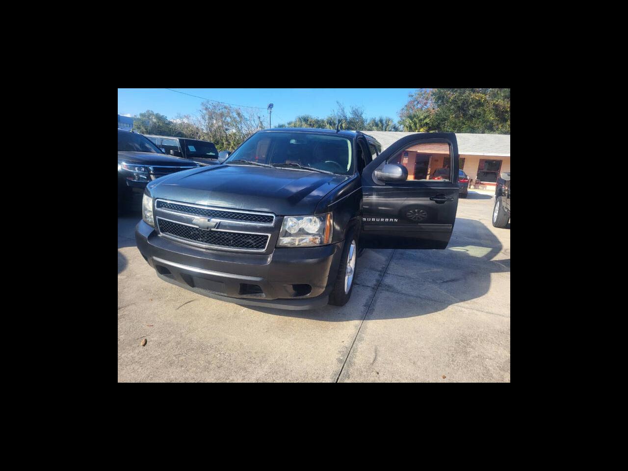 2012 Chevrolet Suburban LT 1500 2WD