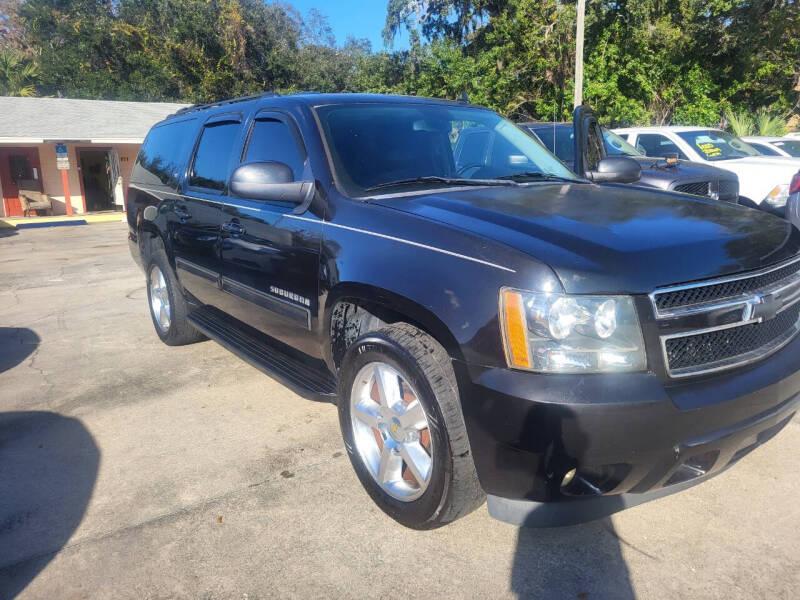 Chevrolet Suburban LT 1500 2WD 2012