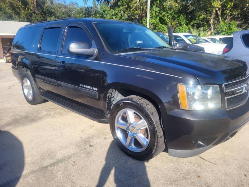 Chevrolet Suburban LT 1500 2WD 2012
