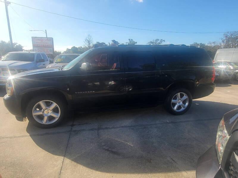 Chevrolet Suburban LT 1500 2WD 2012