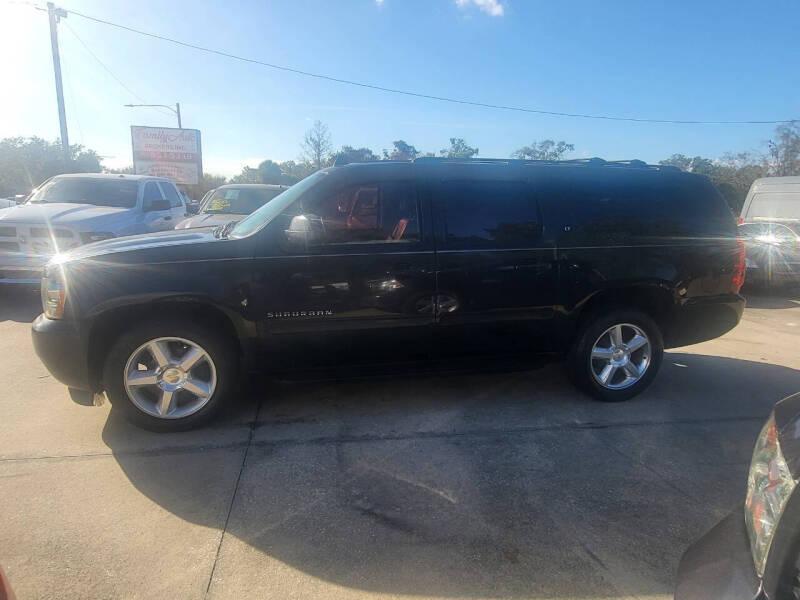 Chevrolet Suburban LT 1500 2WD 2012