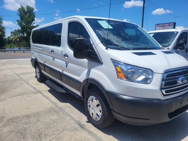 Ford Transit 350 Wagon Low Roof XL 60/40 Pass. 148-in. WB 2016