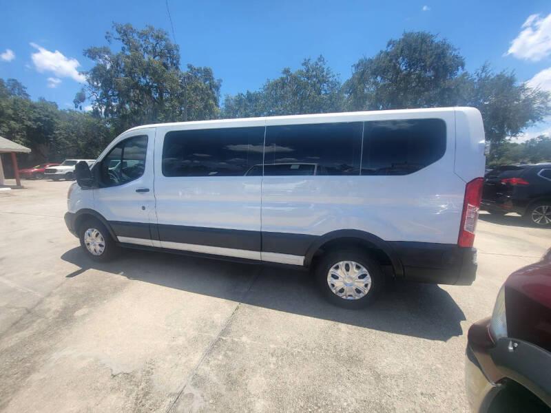 Ford Transit 350 Wagon Low Roof XL 60/40 Pass. 148-in. WB 2016