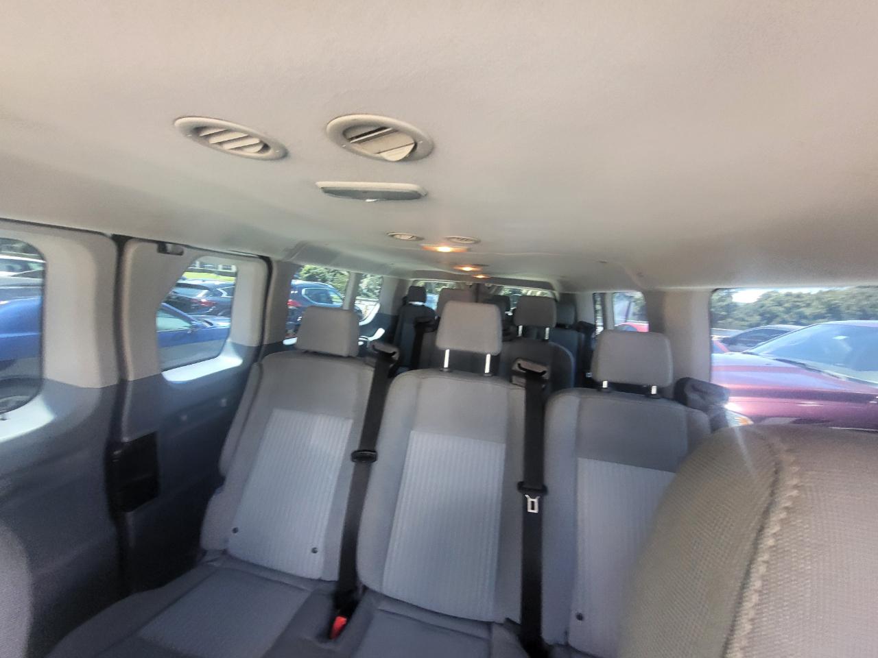 Ford Transit 350 Wagon Low Roof XL 60/40 Pass. 148-in. WB 2016