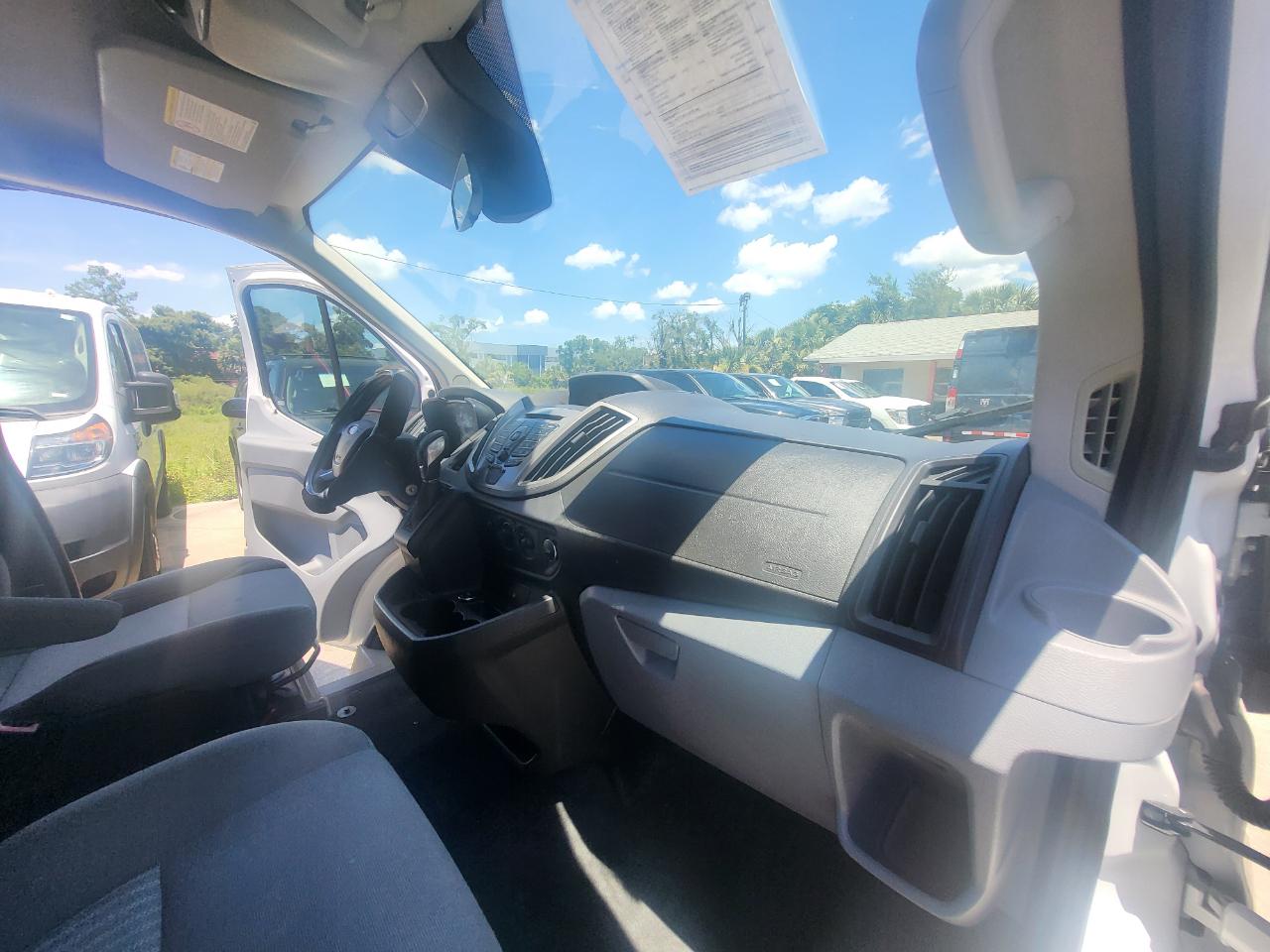 Ford Transit 350 Wagon Low Roof XL 60/40 Pass. 148-in. WB 2016