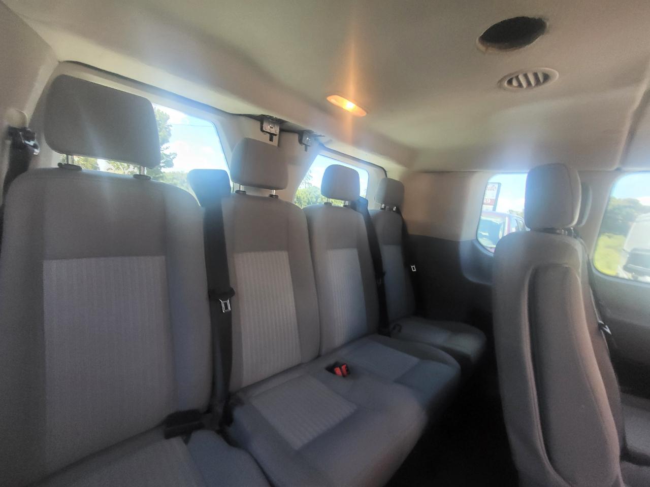 Ford Transit 350 Wagon Low Roof XL 60/40 Pass. 148-in. WB 2016