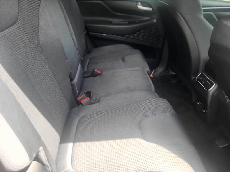 Hyundai Santa Fe SEL 2021
