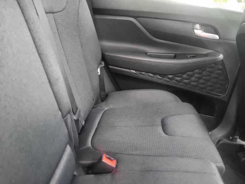 Hyundai Santa Fe SEL 2021