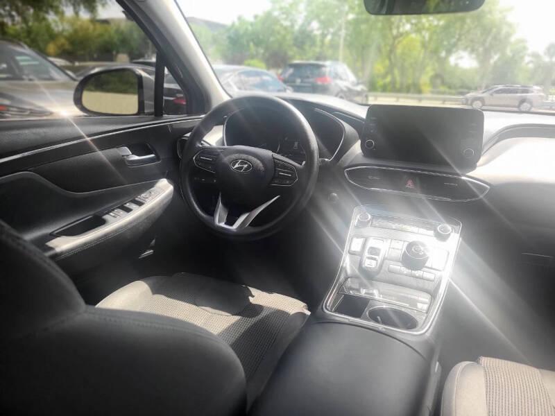 Hyundai Santa Fe SEL 2021