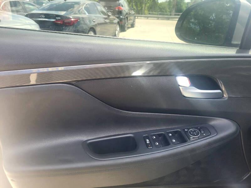 Hyundai Santa Fe SEL 2021