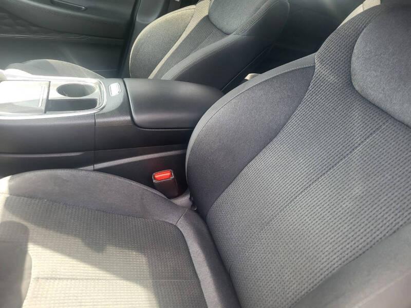 Hyundai Santa Fe SEL 2021