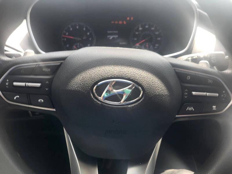 Hyundai Santa Fe SEL 2021