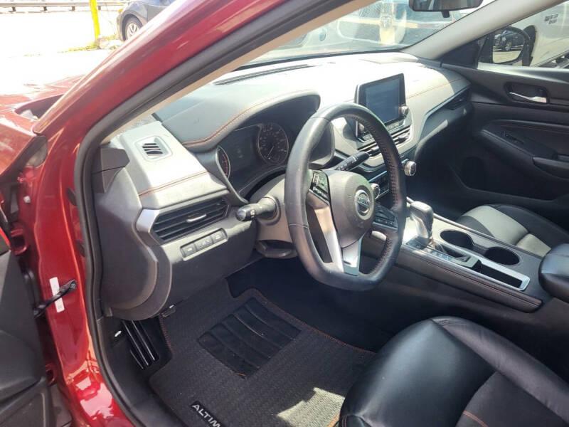 Nissan Altima 2.5 SR 2021