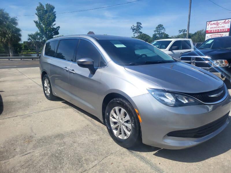 Chrysler Pacifica Touring 2017