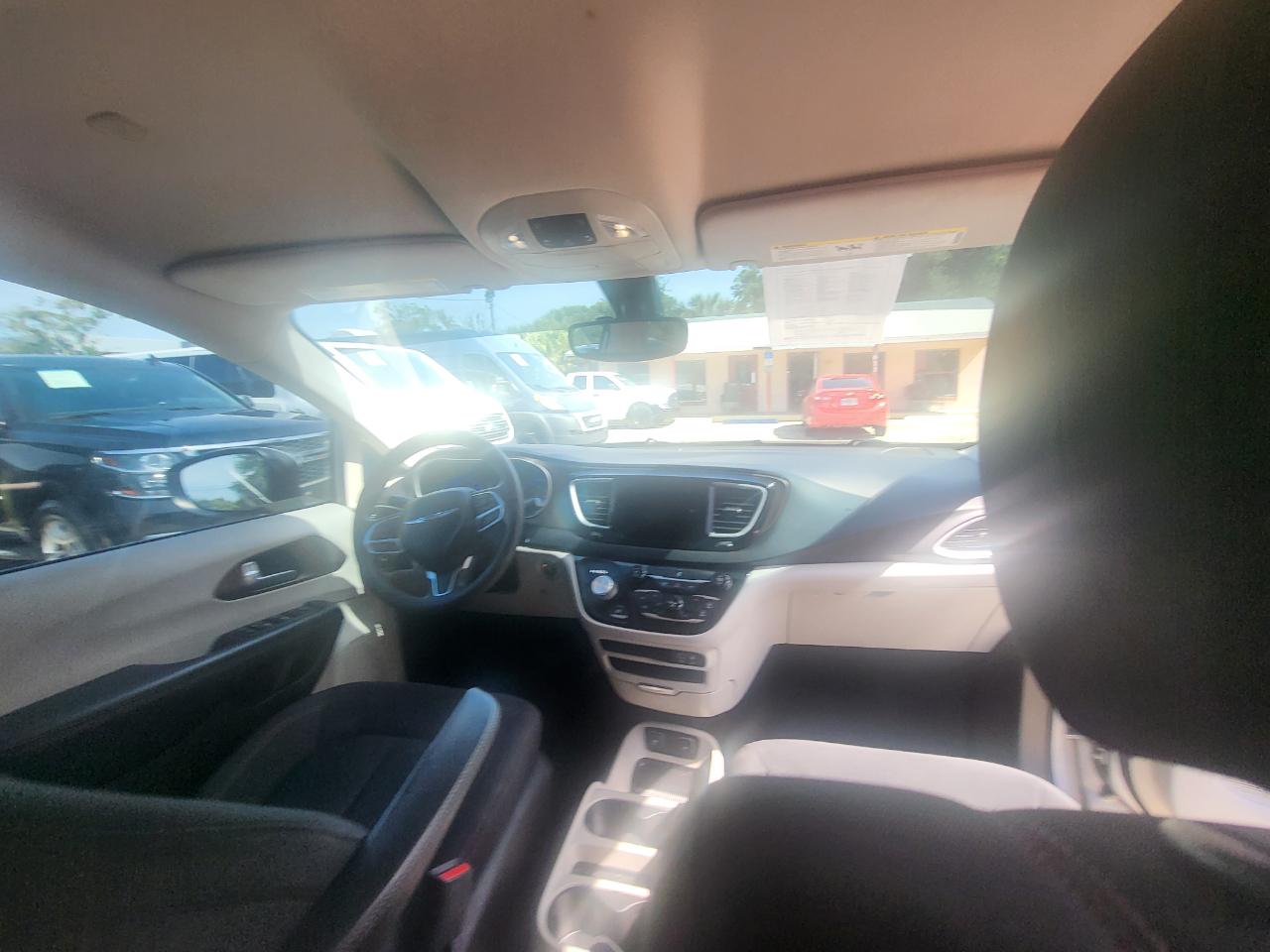 Chrysler Pacifica Touring 2017