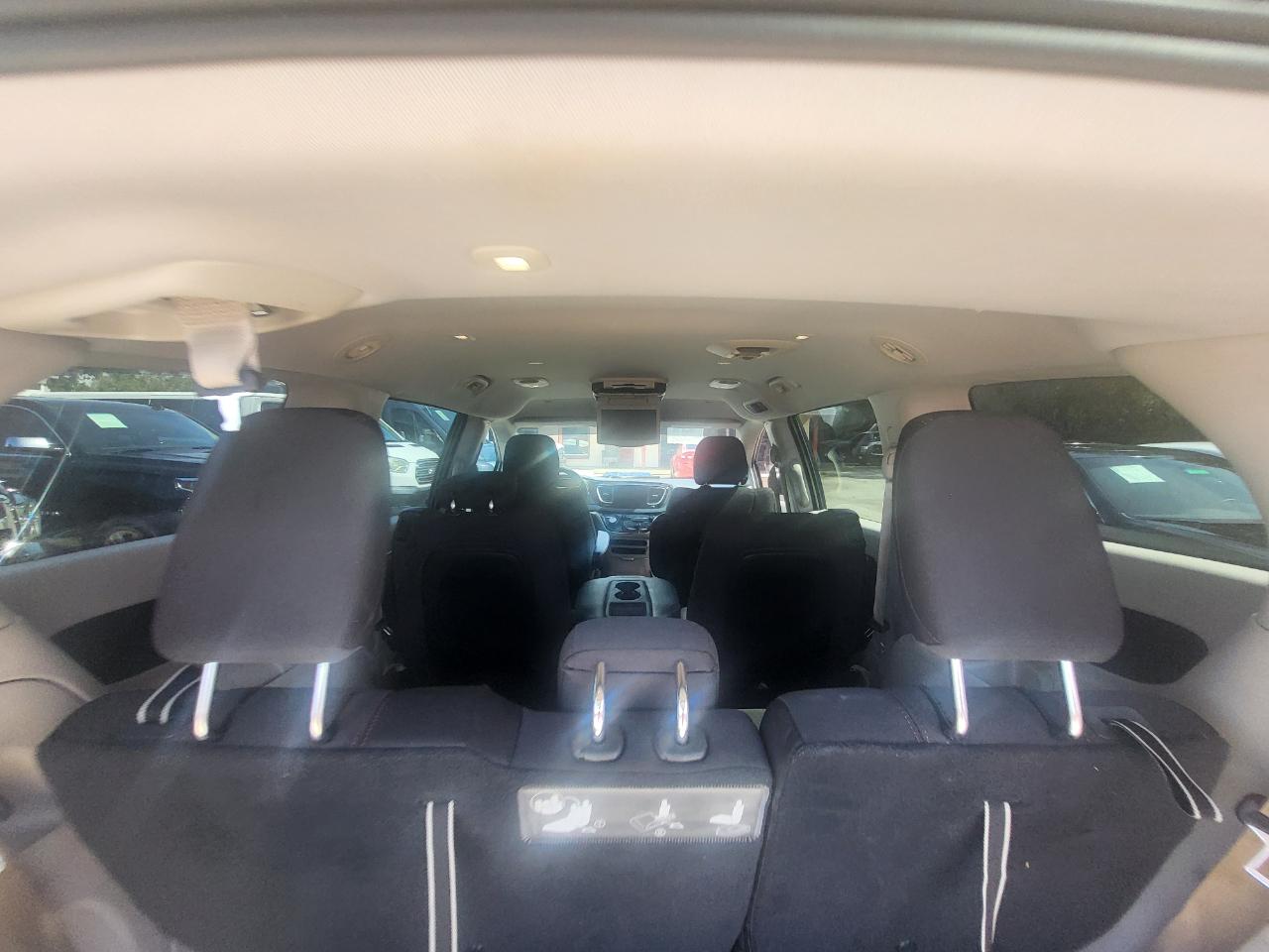 Chrysler Pacifica Touring 2017