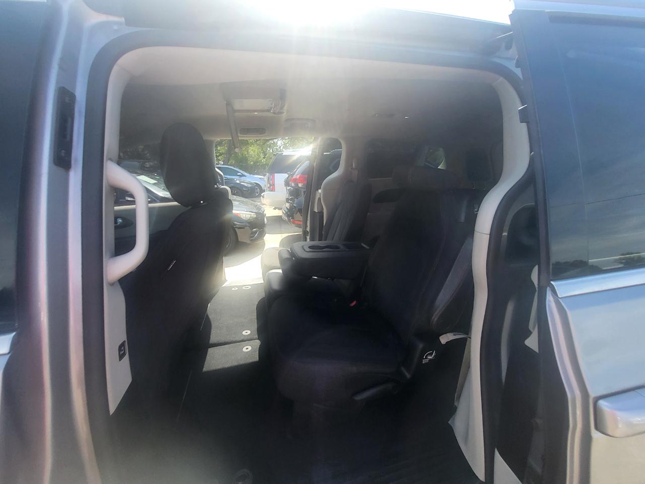 Chrysler Pacifica Touring 2017