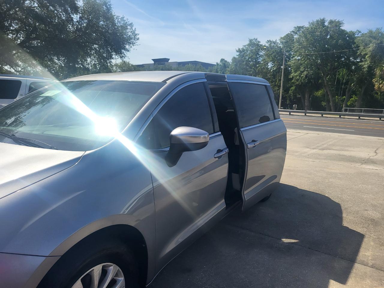 Chrysler Pacifica Touring 2017