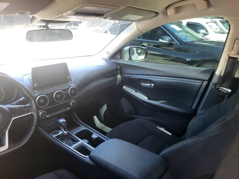 Nissan Sentra SV 2020
