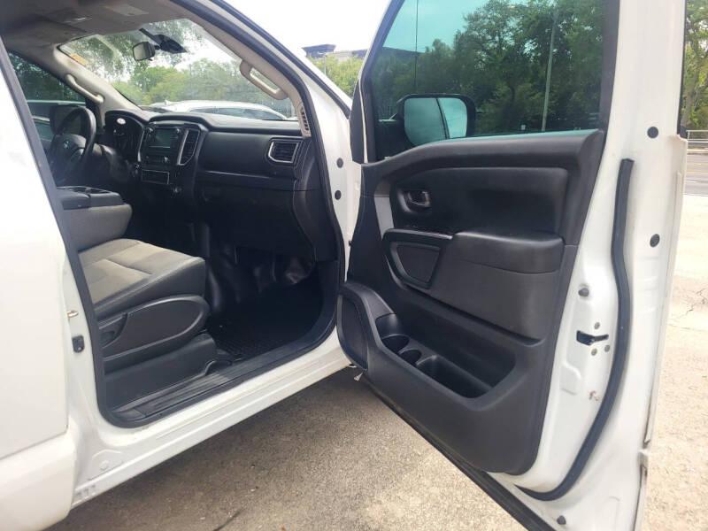 Nissan Titan S Regular Cab 2WD 2019