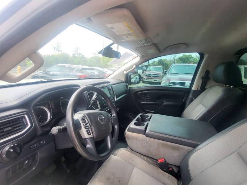 Nissan Titan S Regular Cab 2WD 2019