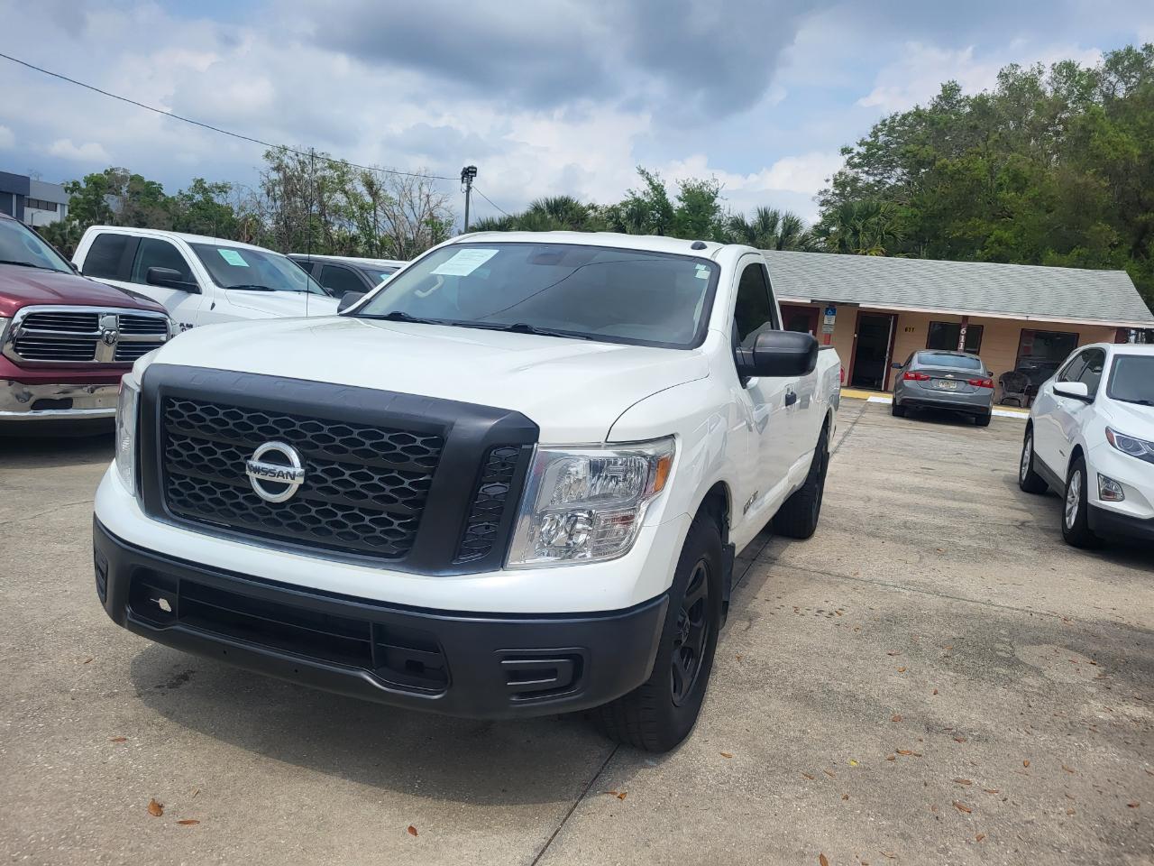 Nissan Titan S Regular Cab 2WD 2019
