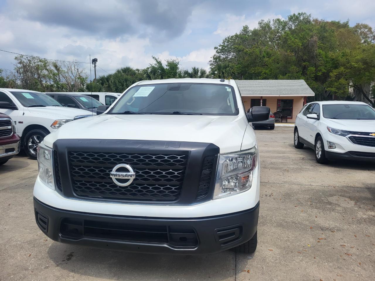 Nissan Titan S Regular Cab 2WD 2019
