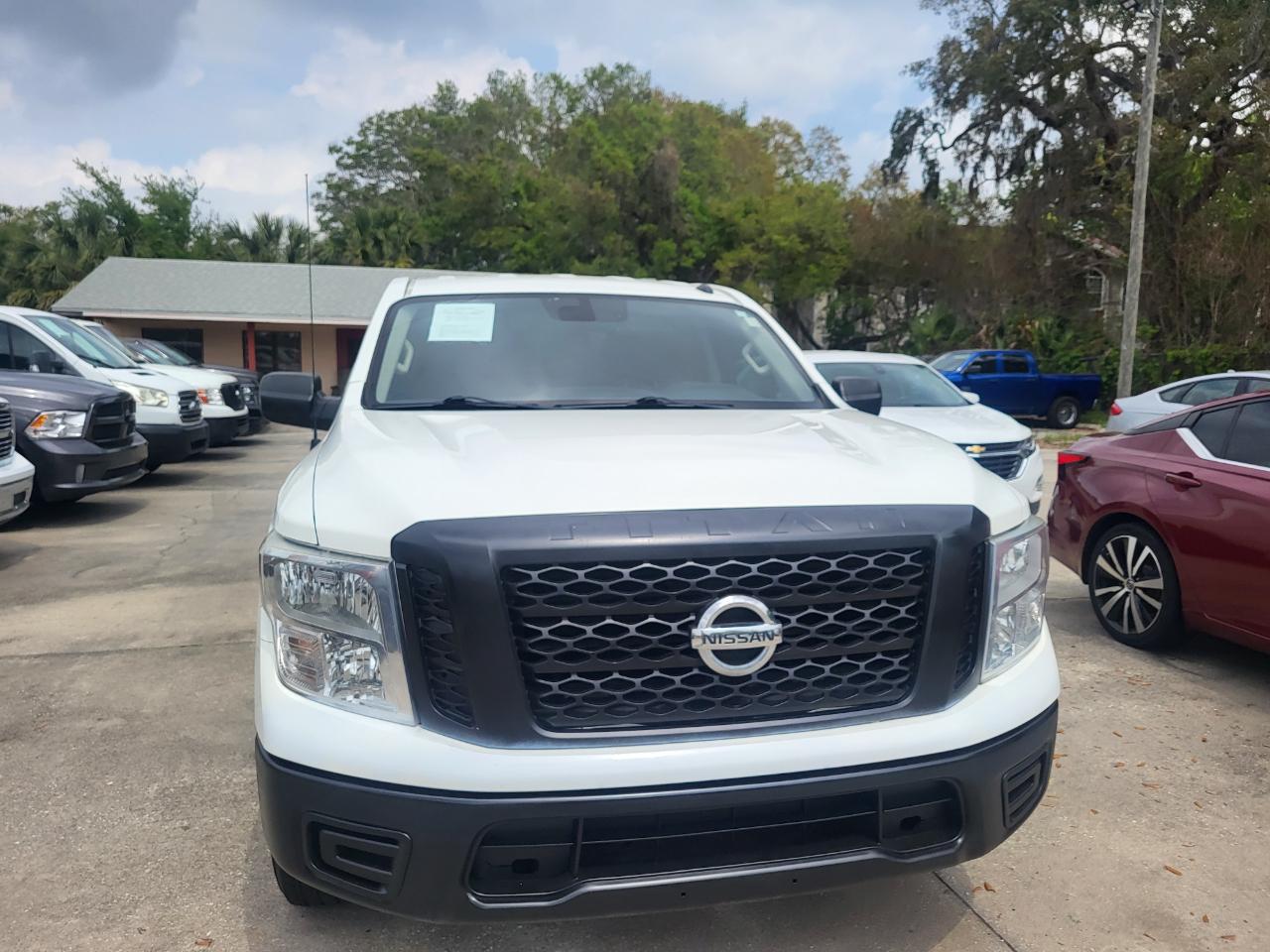 Nissan Titan S Regular Cab 2WD 2019