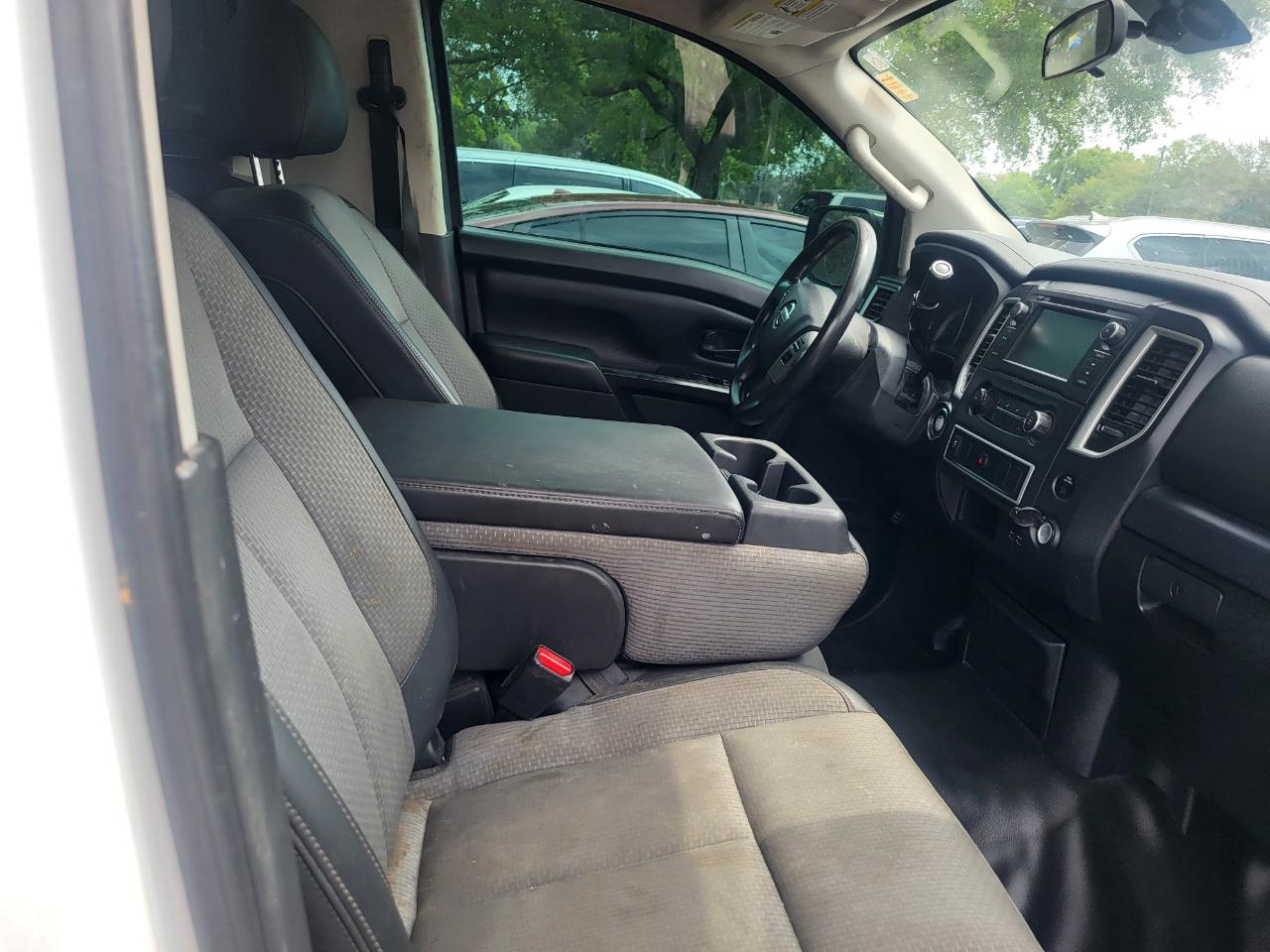 Nissan Titan S Regular Cab 2WD 2019