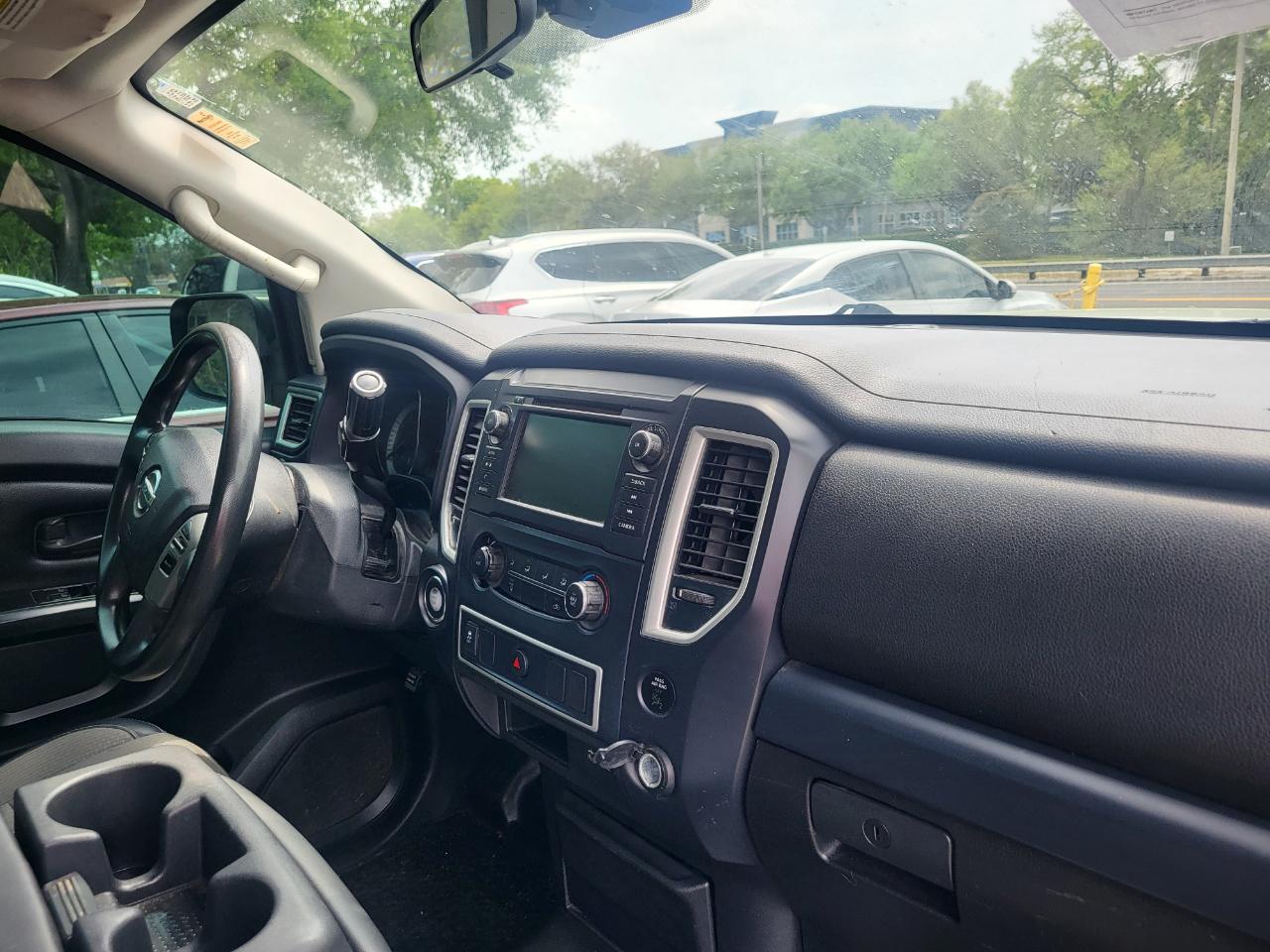 Nissan Titan S Regular Cab 2WD 2019