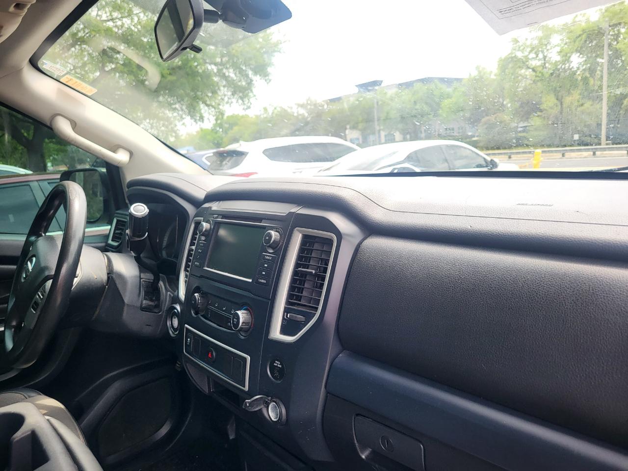 Nissan Titan S Regular Cab 2WD 2019